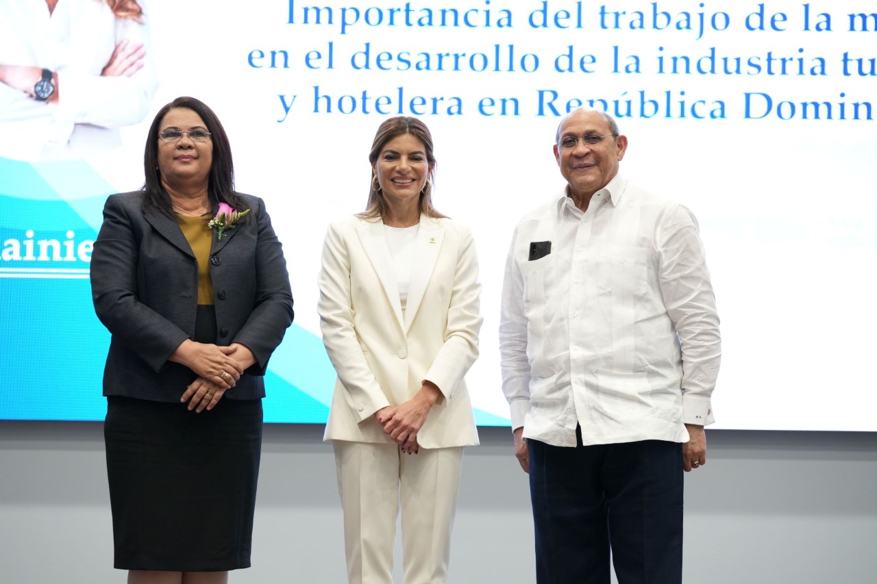 Grupo Puntacana destaca participación de la mujer en el turismo, en conferencia auspiciada por Infotep