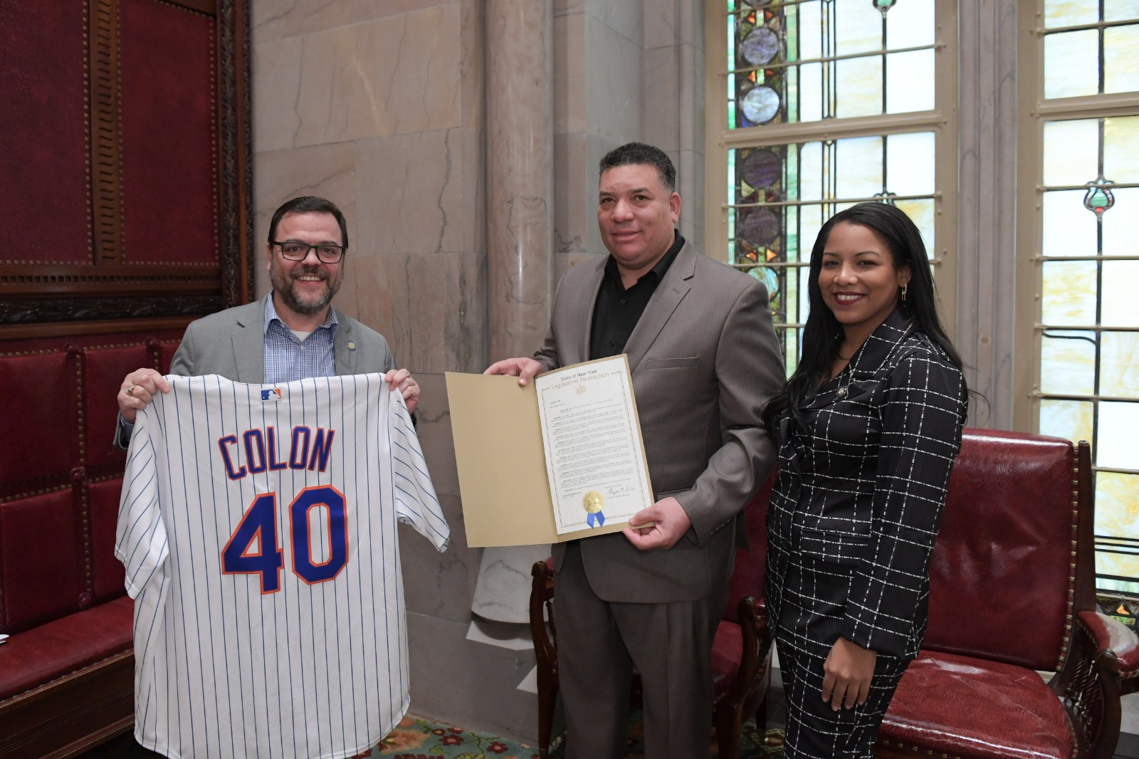 Bartolo Colón es homenajeado en el Senado de NY