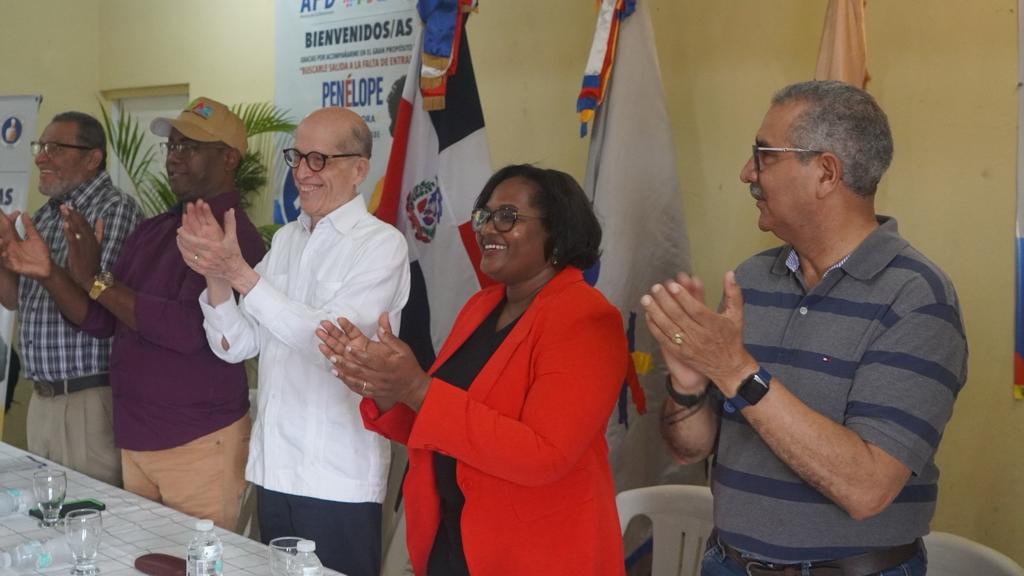 PRM y APD lanzan oficialmente candidatura regidora Penélope Arboleda por Santo Domingo Este