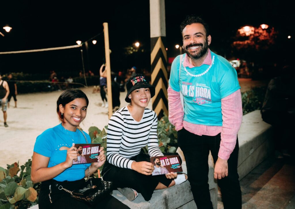 Candidato a regidor gay Juanjo Cid presenta proyecto “Alcaldía de la Noche”.